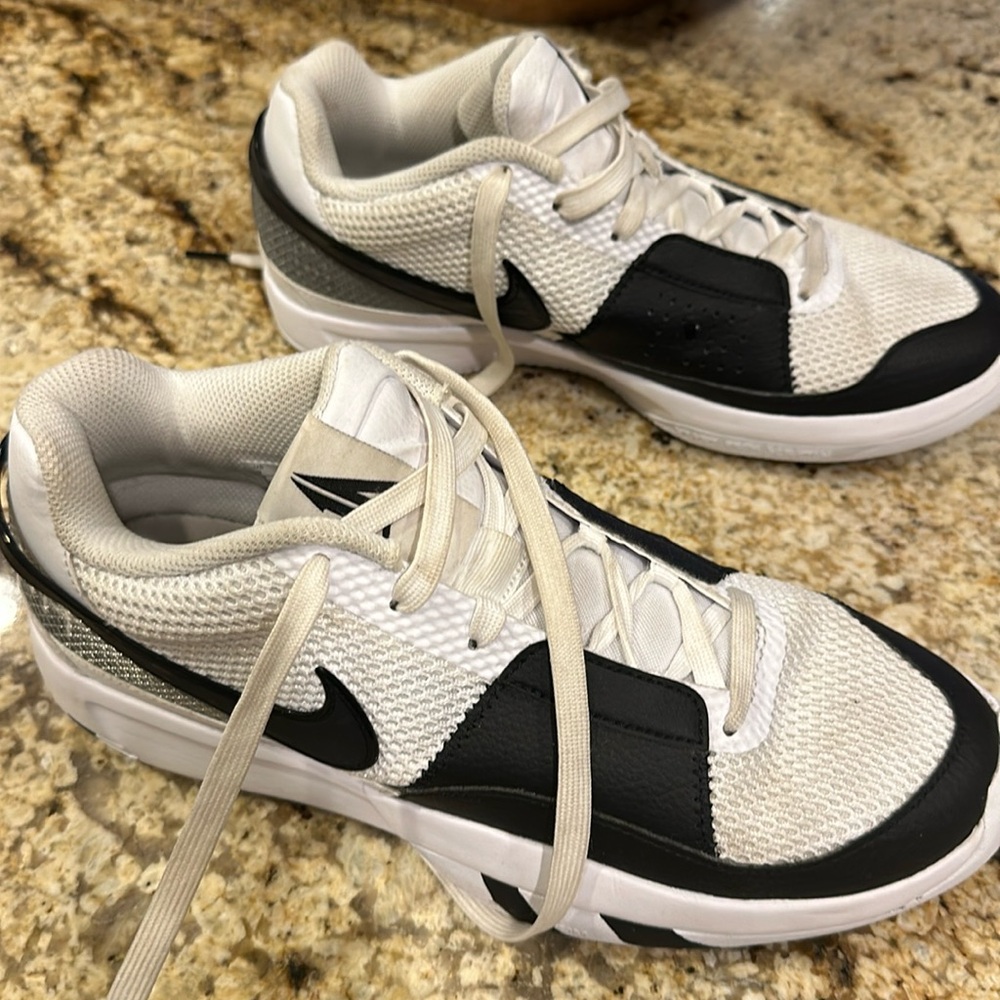 Mens Basketball shoes